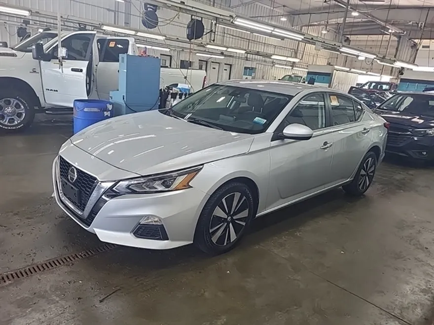 2021 Nissan Altima 2.5 SV photo 1