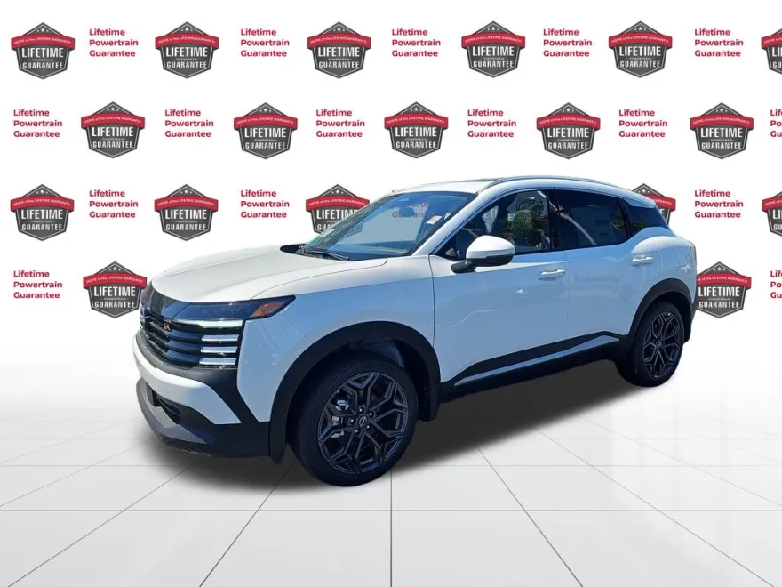 2025 Nissan Kicks SR photo 1