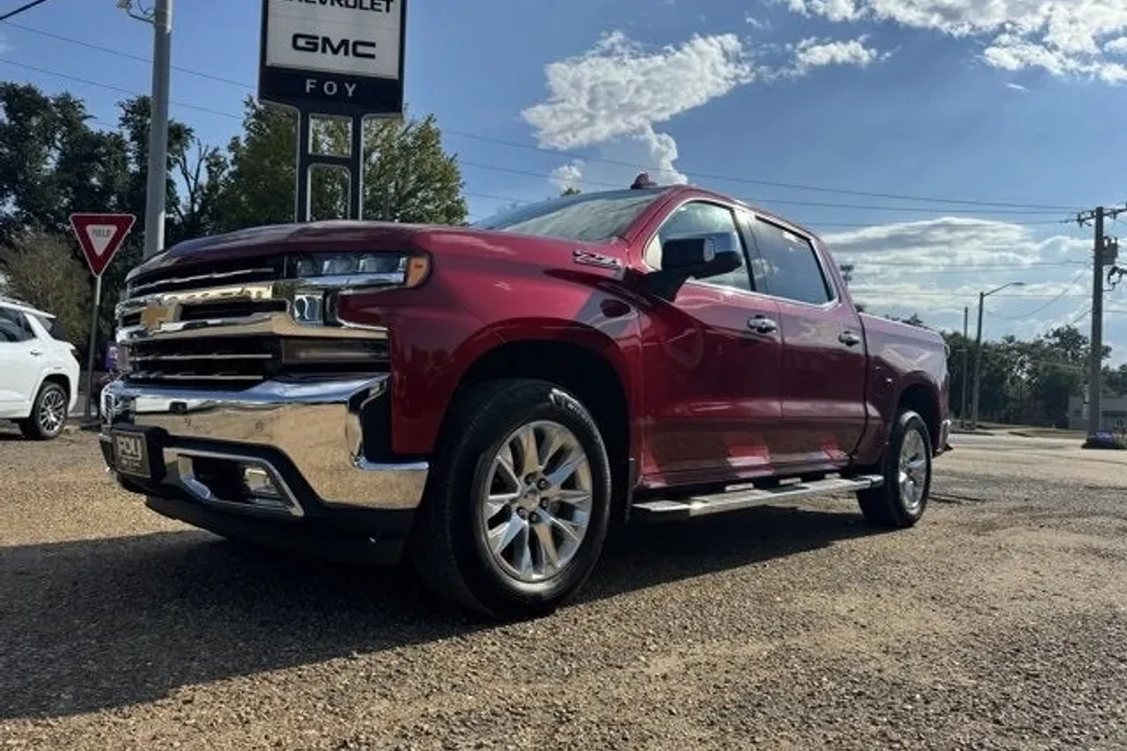 2021 Chevrolet Silverado 1500 LTZ photo 1