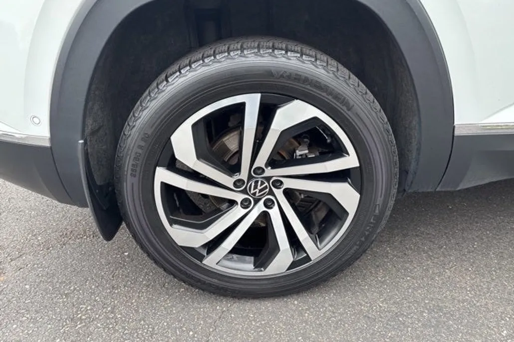 2020 Volkswagen Atlas Cross Sport V6 SEL Premium photo 1