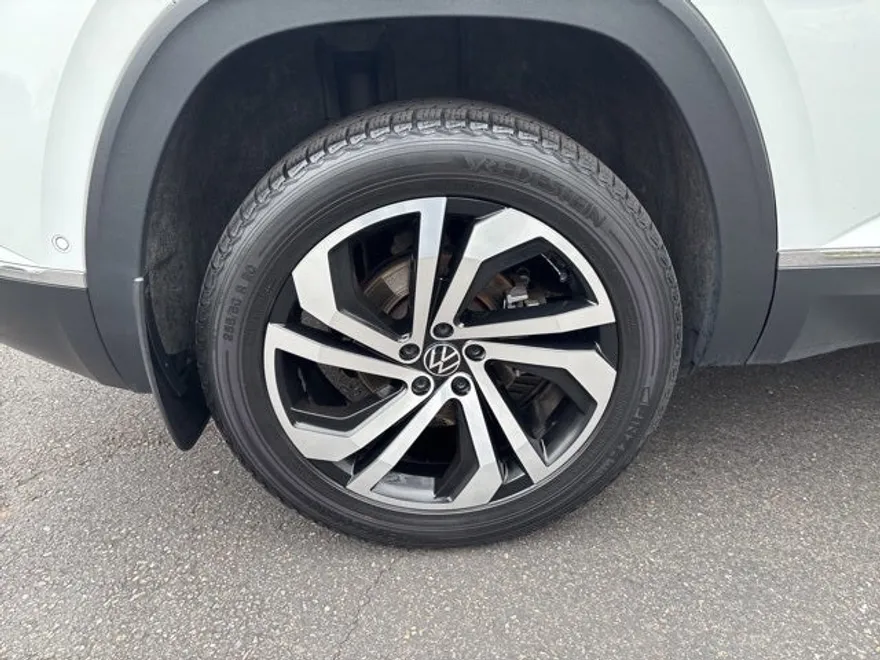 2020 Volkswagen Atlas Cross Sport V6 SEL Premium photo 1