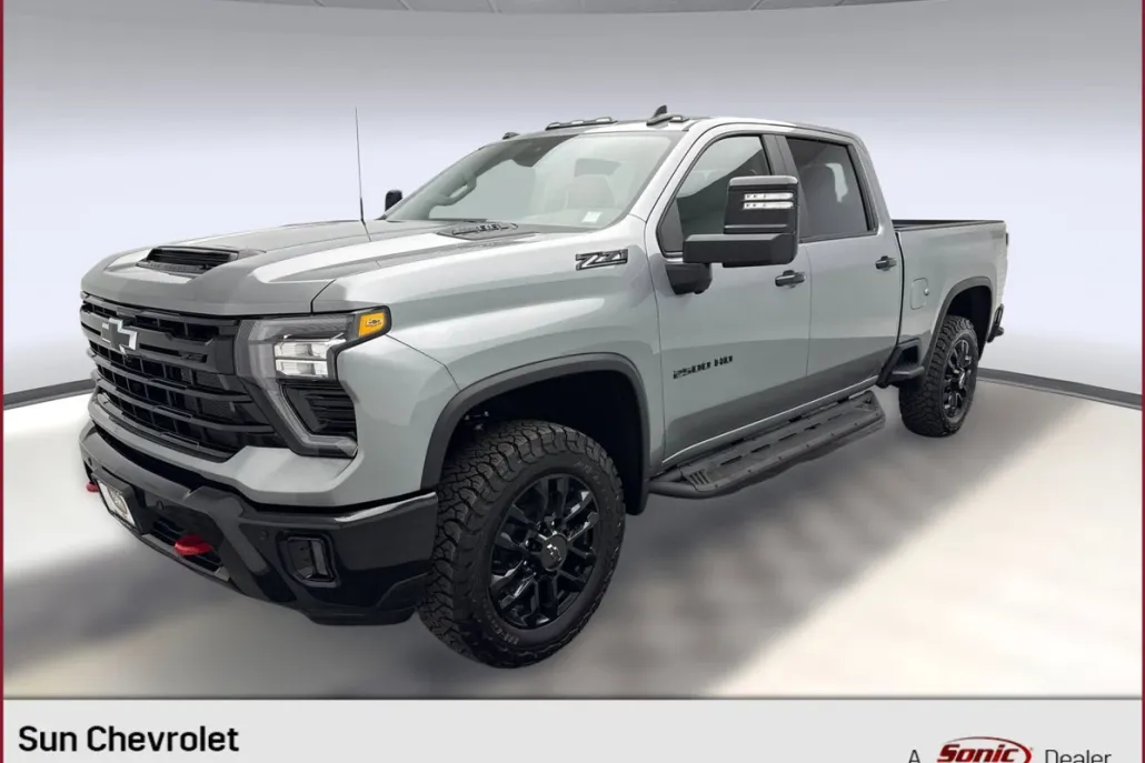 2026 Chevrolet Silverado 2500HD LT photo 1