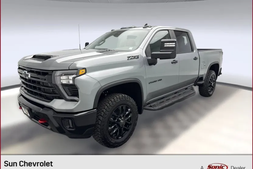 2026 Chevrolet Silverado 2500HD LT photo 1