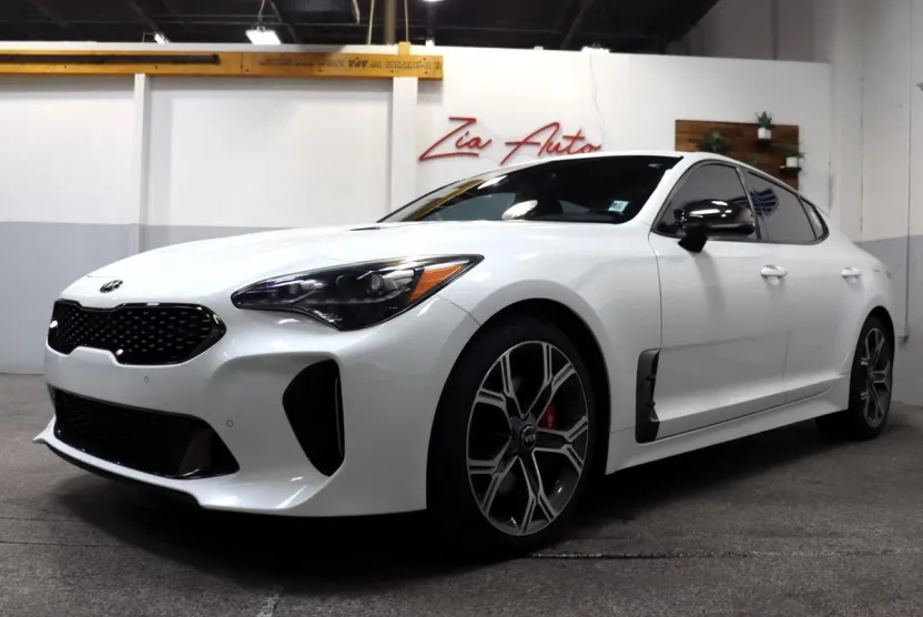 2020 Kia Stinger GT photo 1