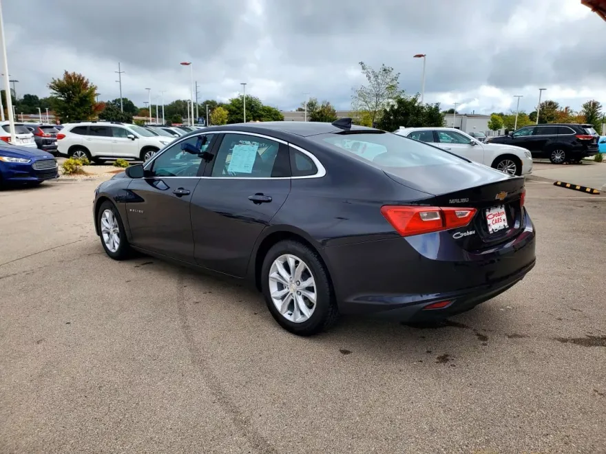2023 Chevrolet Malibu 1LT photo 1