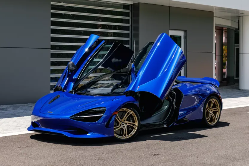 2025 Mclaren 750S Coupe photo 1