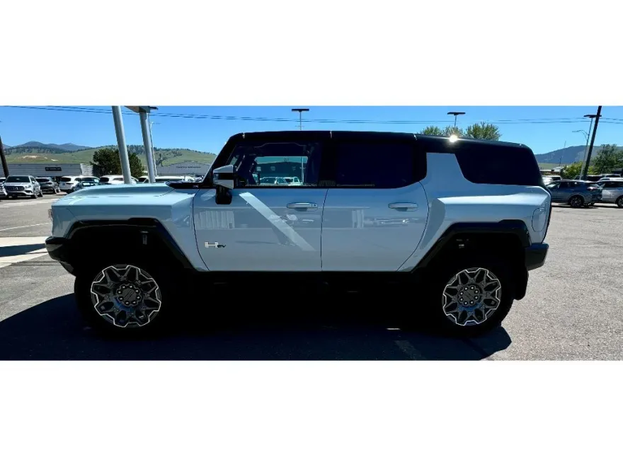 2024 Gmc Hummer EV photo 1