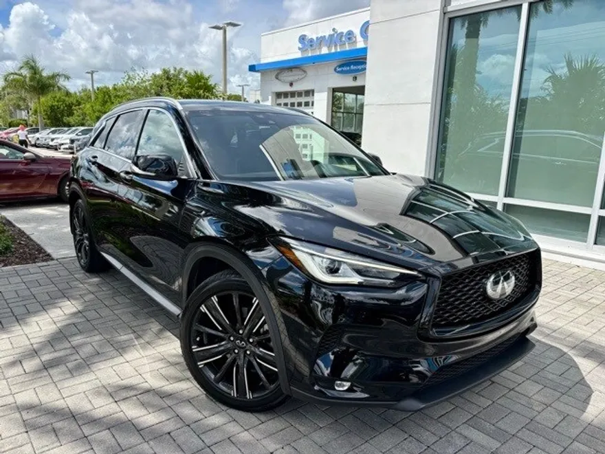 2022 Infiniti QX50 Luxe photo 1
