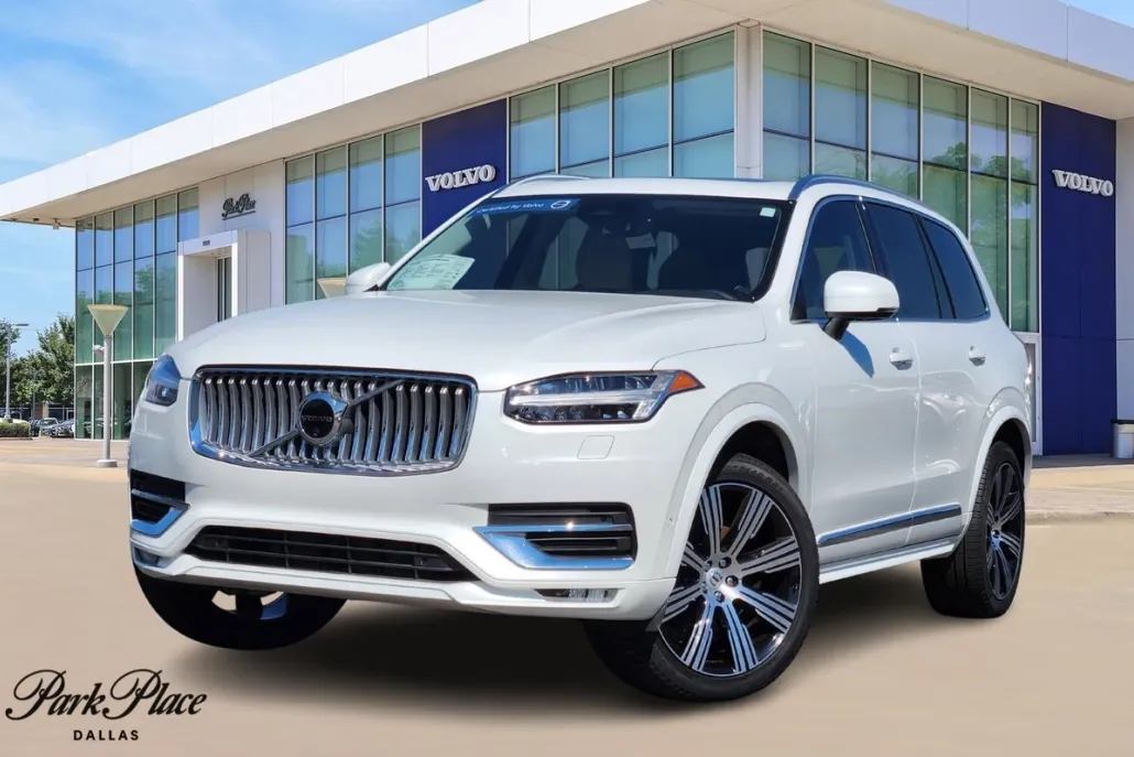 2025 Volvo XC90 Plus photo 1