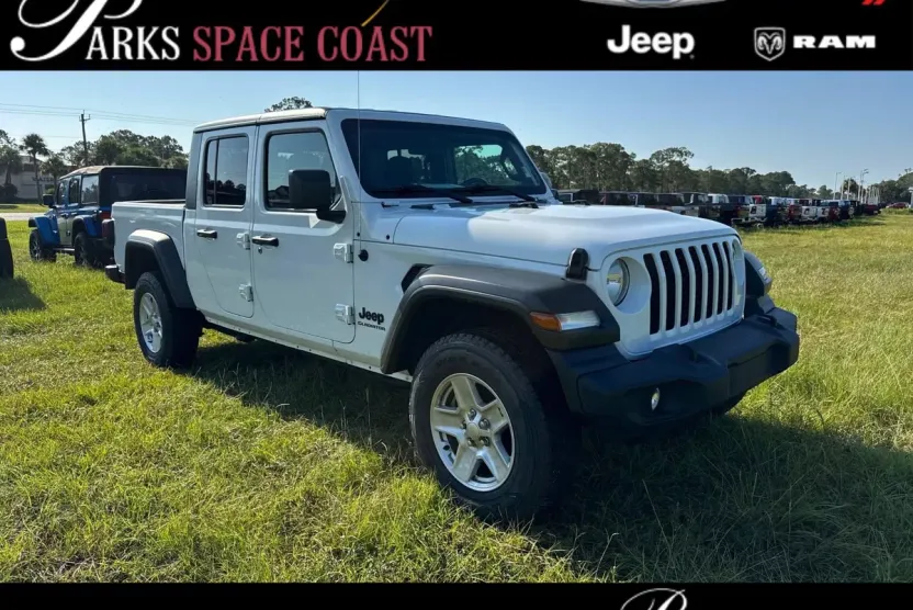 2020 Jeep Gladiator Sport S photo 1