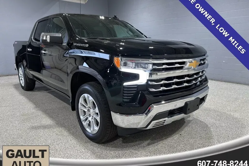 2024 Chevrolet Silverado 1500 LTZ photo 1