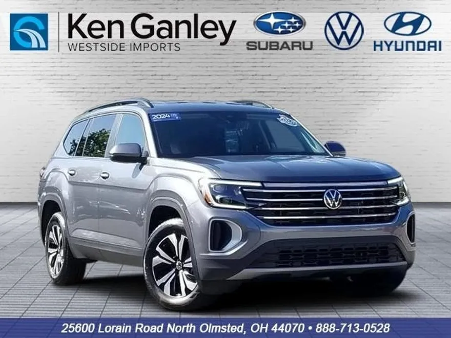 2024 Volkswagen Atlas SE photo 1