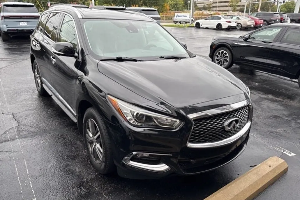 2020 Infiniti QX60 Luxe photo 1