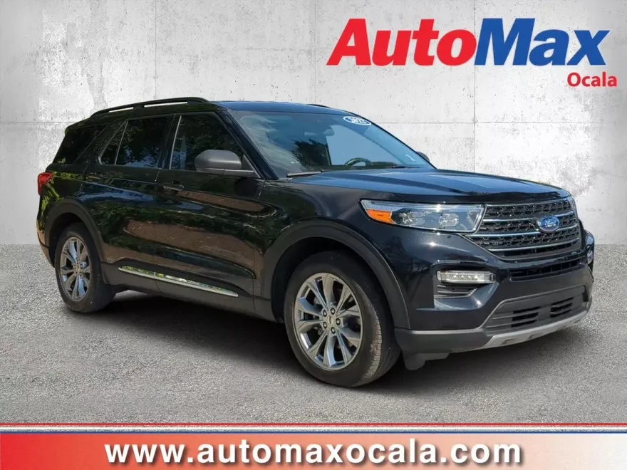 2022 Ford Explorer XLT photo 1