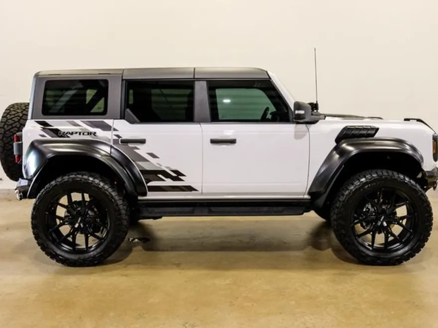 2023 Ford Bronco Raptor photo 29