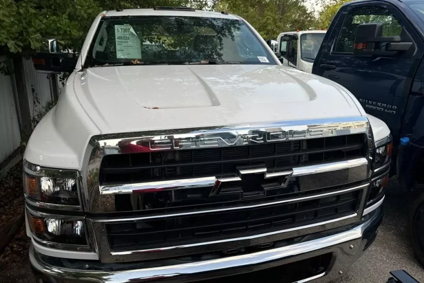 2024 Chevrolet Silverado 5500HD Work Truck photo 1