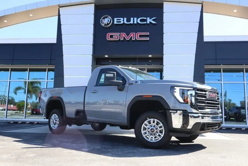 2025 Gmc Sierra HD photo 1