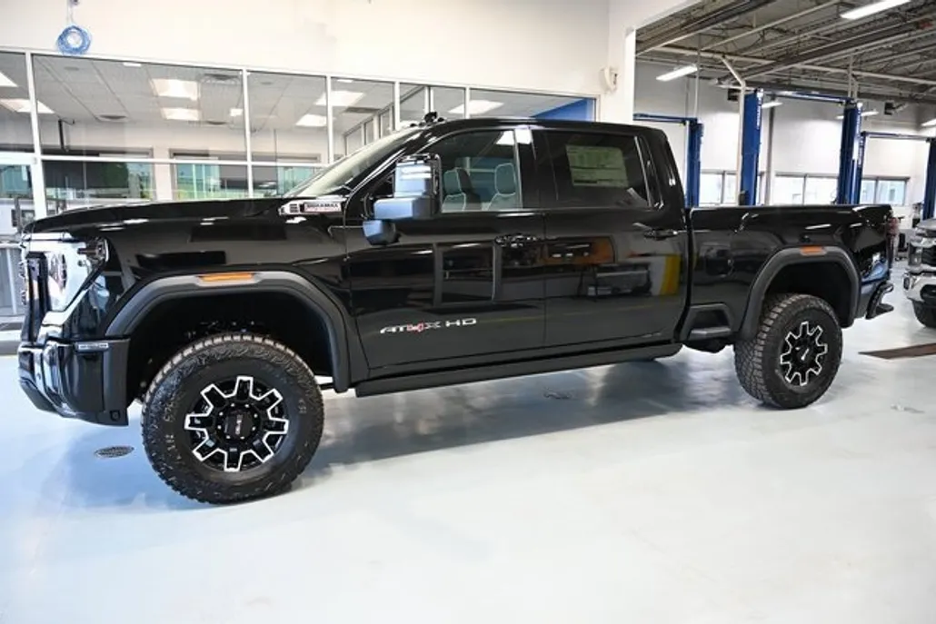 2026 Gmc Sierra 2500 HD AT4X photo 1