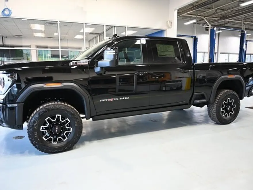 2026 Gmc Sierra 2500 HD AT4X photo 1