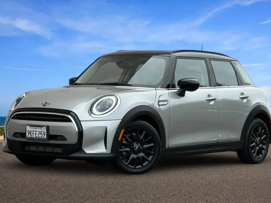 2024 Mini Cooper 4 Door Hardtop photo 1
