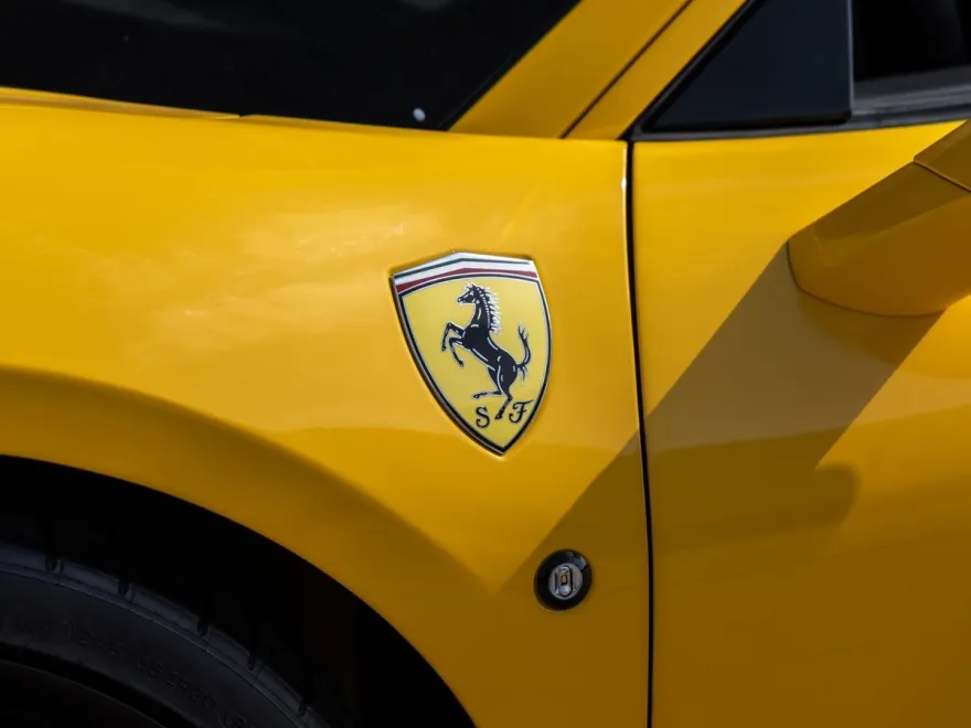 2021 Ferrari F8 Tributo Base photo 17
