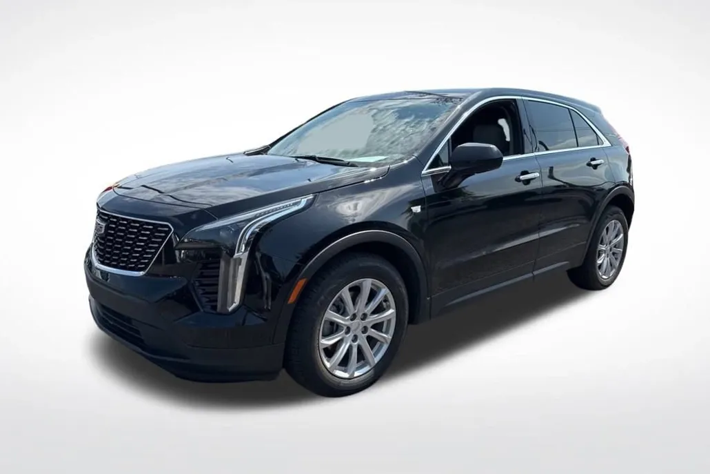 2022 Cadillac XT4 Luxury photo 1