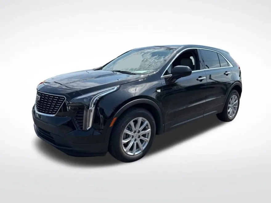 2022 Cadillac XT4 Luxury photo 1