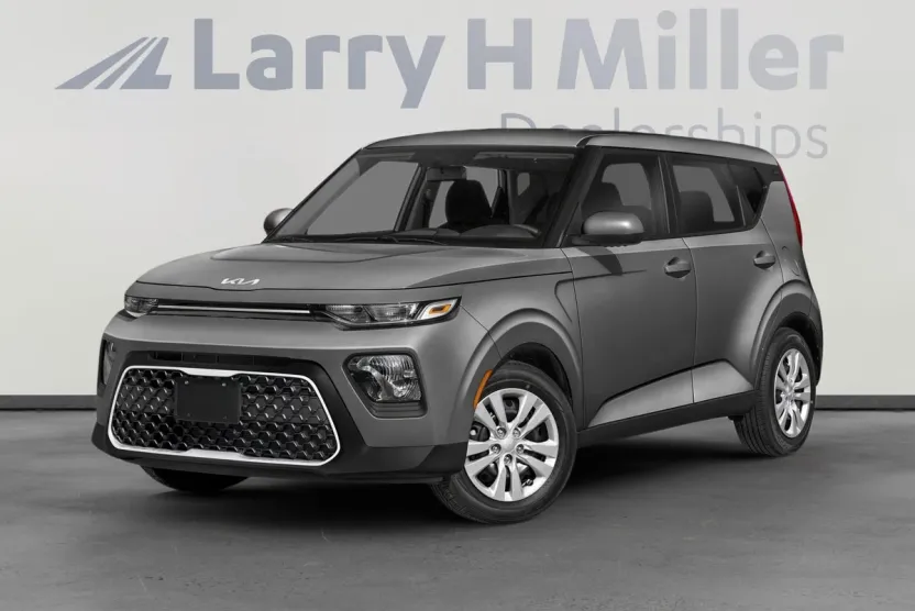 2022 Kia Soul LX photo 1