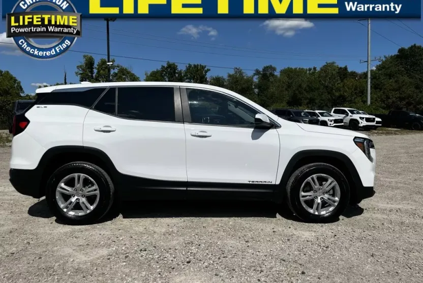 2023 Gmc Terrain SLE photo 1