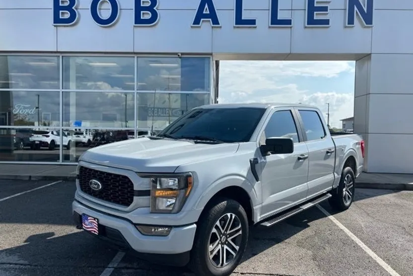 2023 Ford F-150 XL photo 1