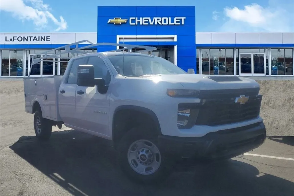 2024 Chevrolet Silverado 2500HD photo 1