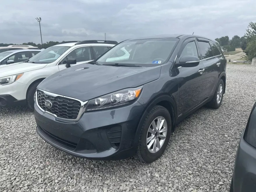 2020 Kia Sorento LX photo 1