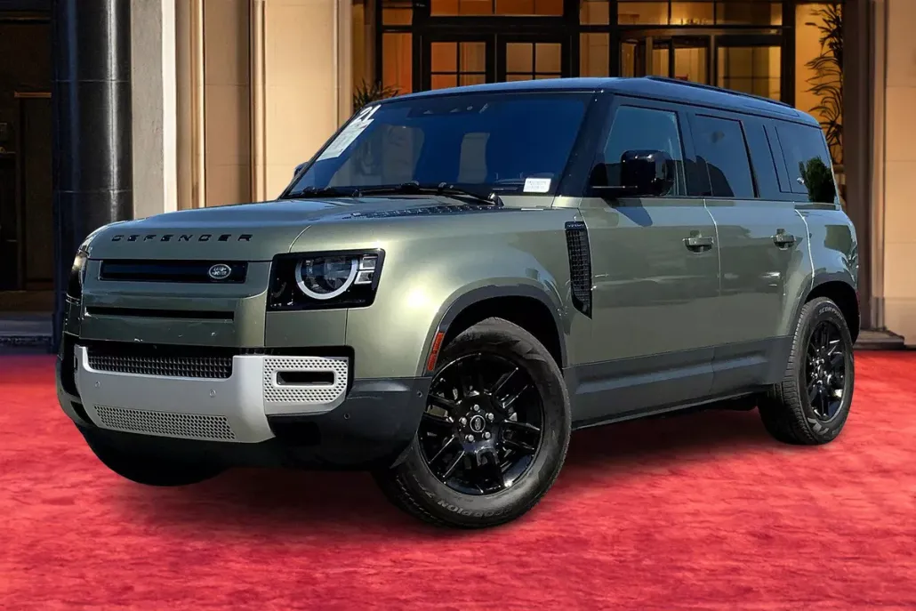 2021 Land Rover Defender 110 photo 1