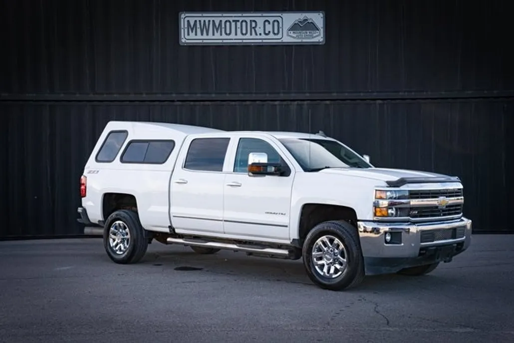 2016 Chevrolet Silverado 3500HD LTZ photo 1