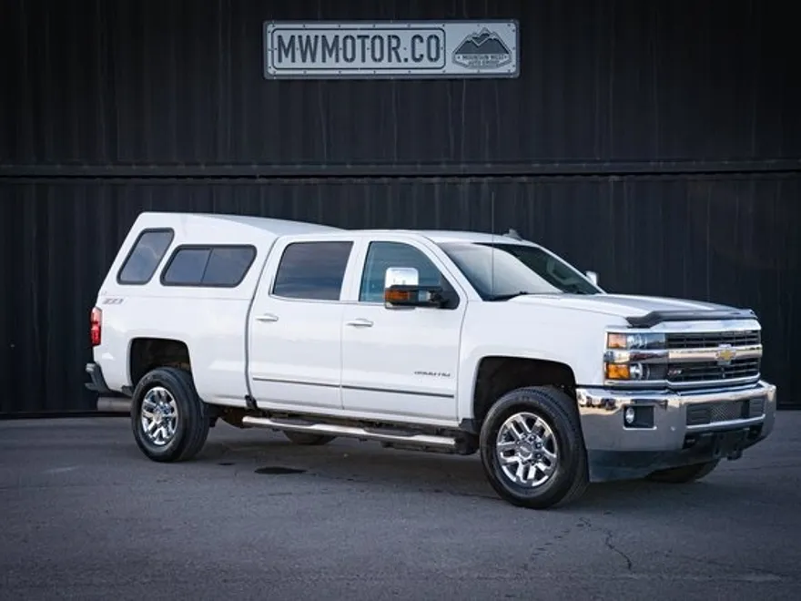 2016 Chevrolet Silverado 3500HD LTZ photo 1