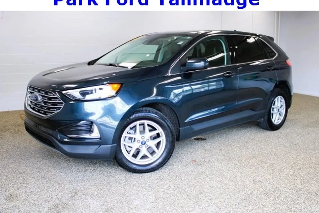 2022 Ford Edge SEL photo 1
