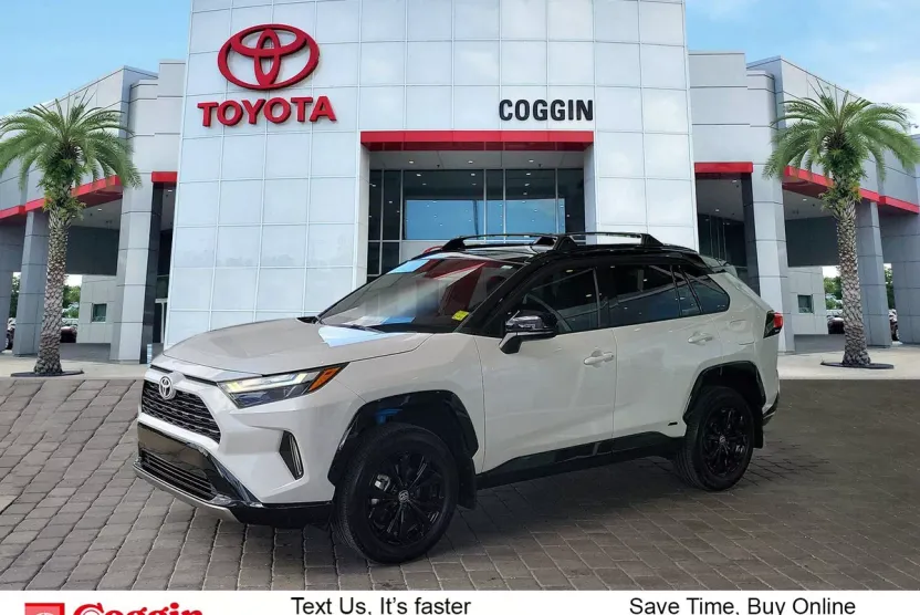 2024 Toyota RAV4 Hybrid XSE photo 1