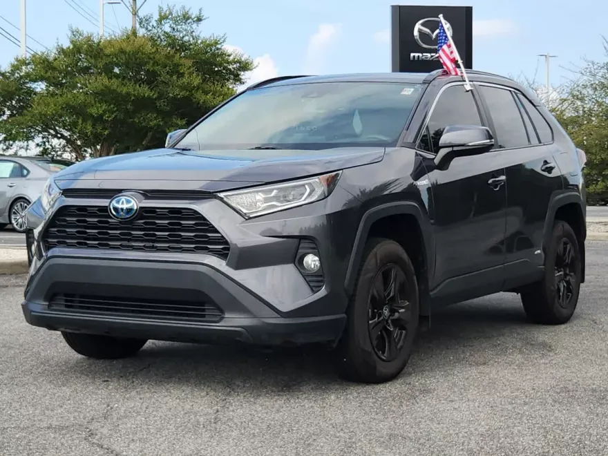 2021 Toyota RAV4 Hybrid XLE photo 1
