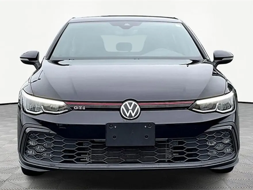 2022 Volkswagen Golf GTI S photo 1