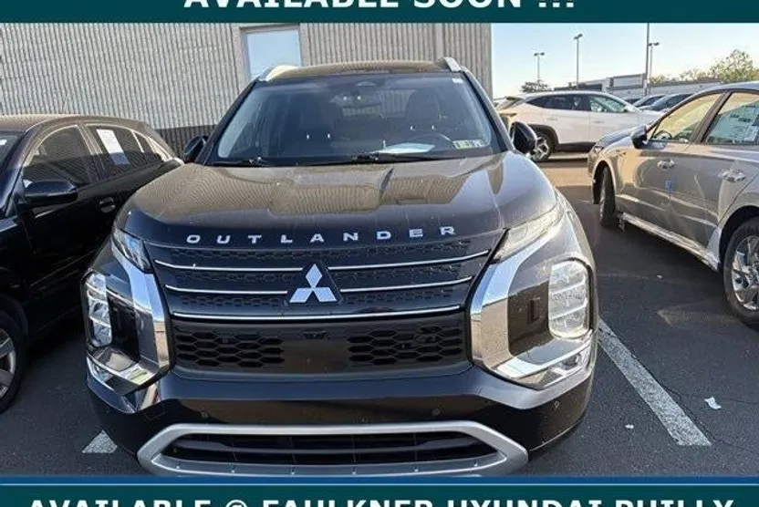 2022 Mitsubishi Outlander SEL S-AWC photo 1
