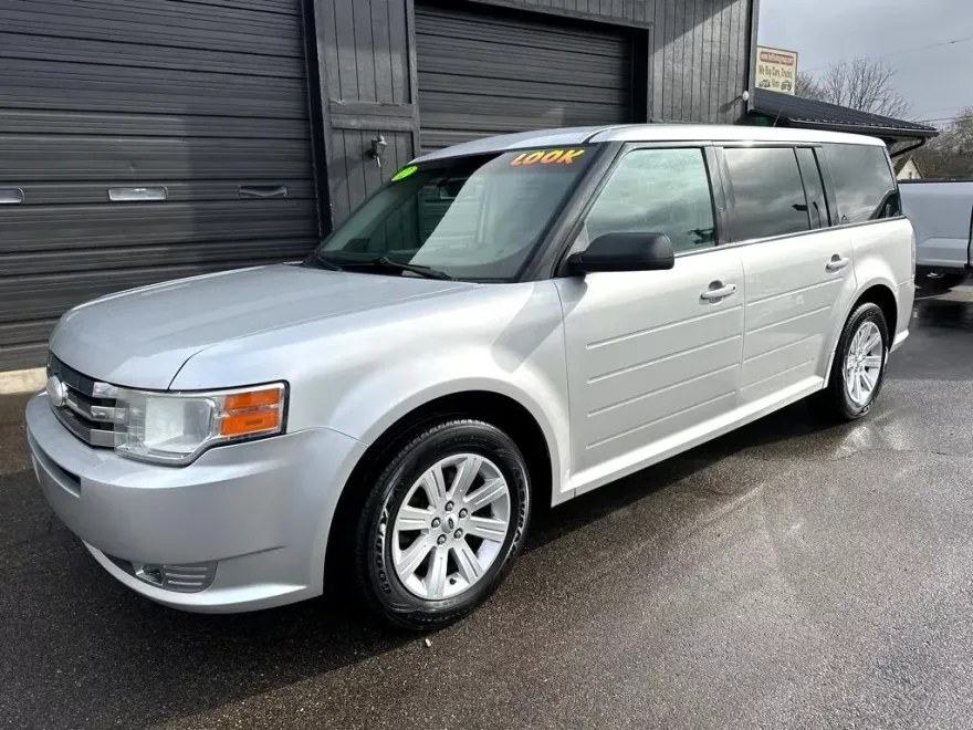 2012 Ford Flex SE photo 1