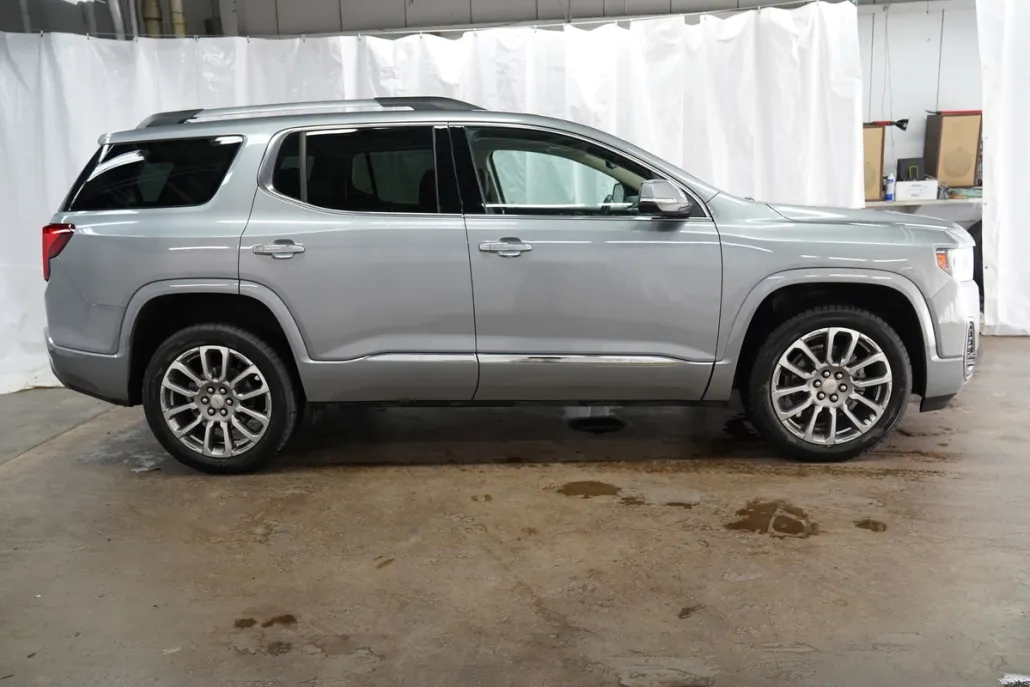 2023 Gmc Acadia Denali photo 1