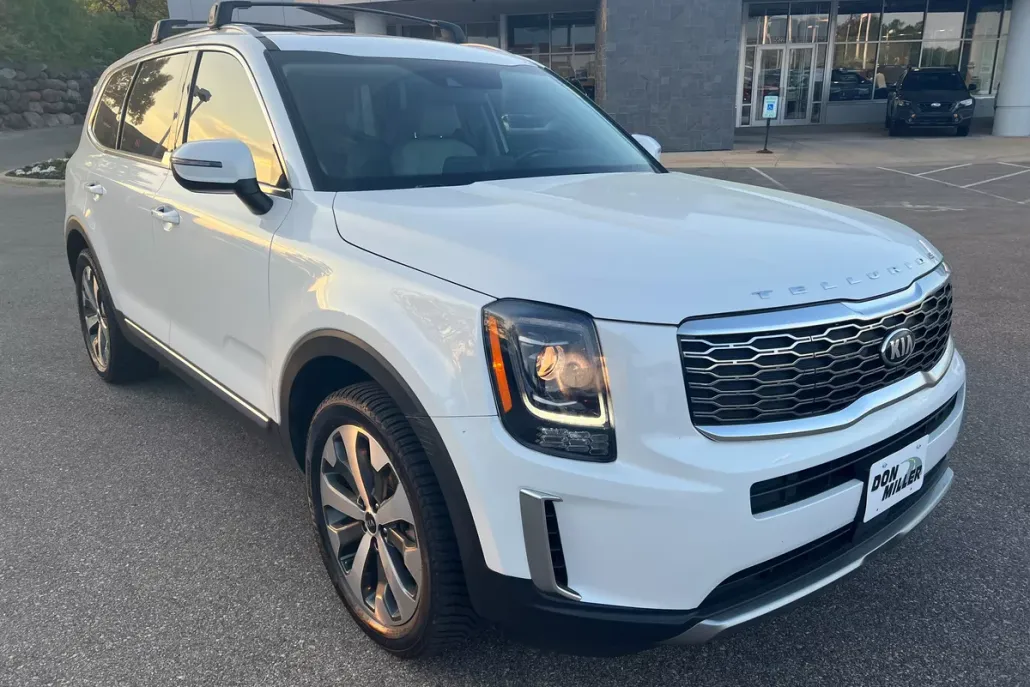 2020 Kia Telluride S photo 1