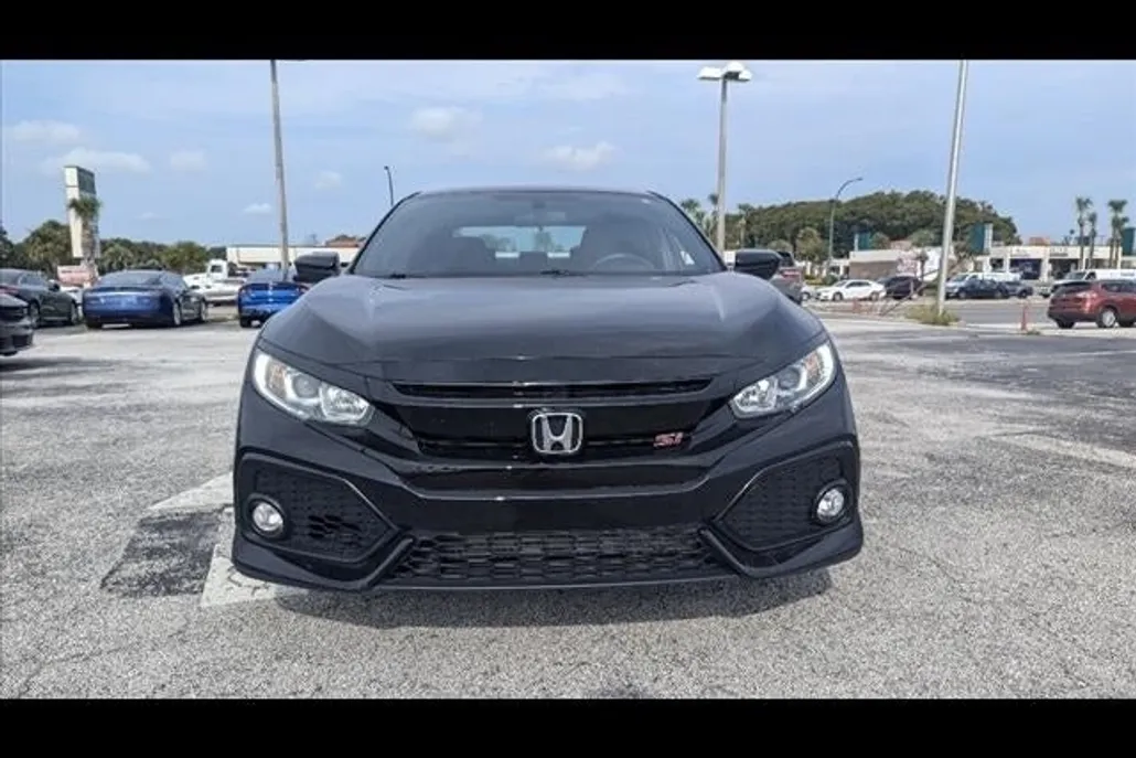 2018 Honda Civic Si photo 1