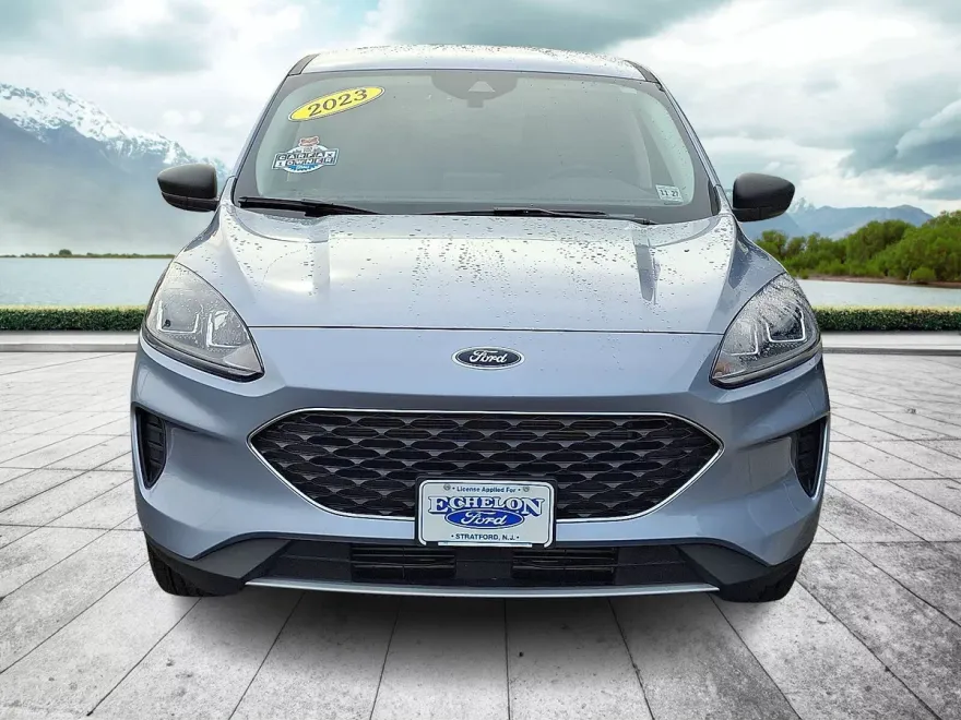 2022 Ford Escape SE photo 1