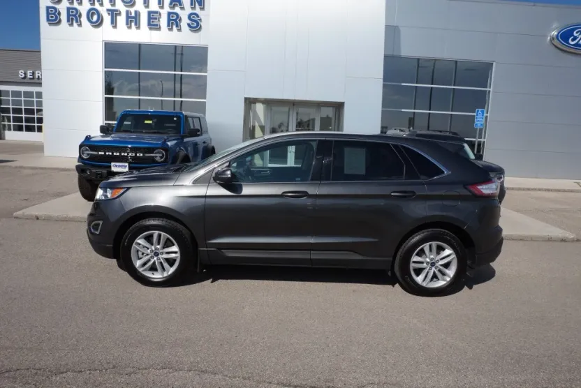 2017 Ford Edge SEL photo 1