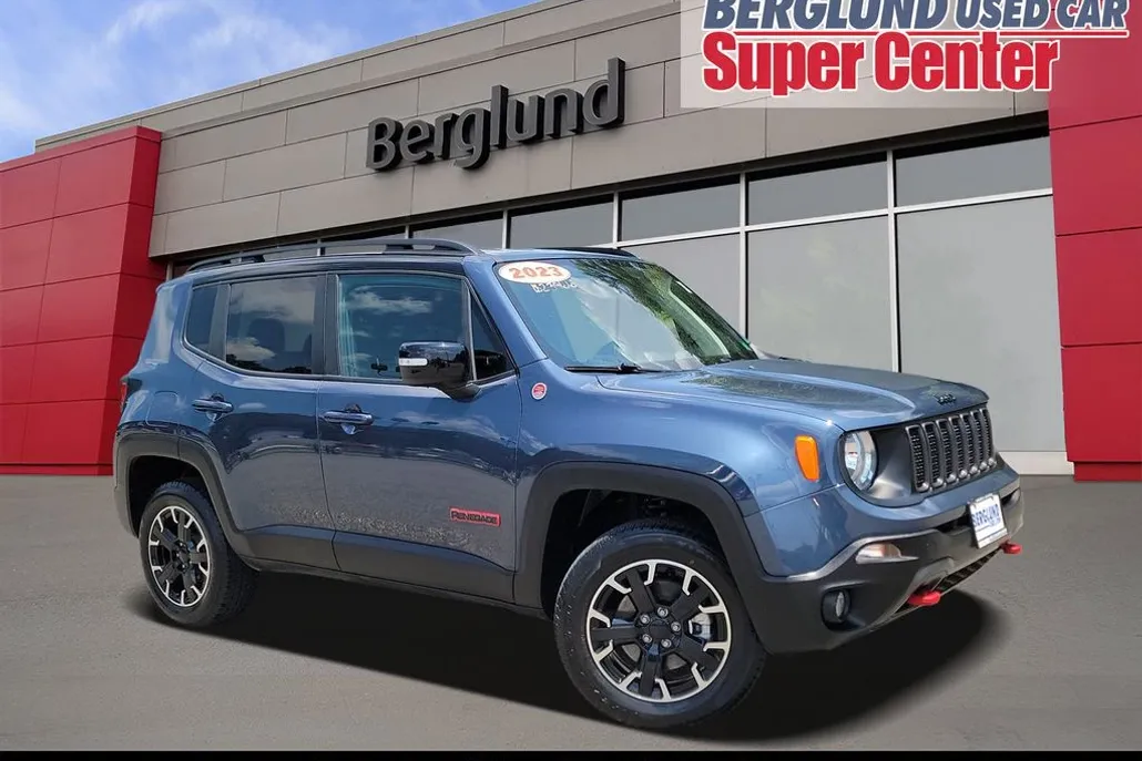 2023 Jeep Renegade Trailhawk photo 1