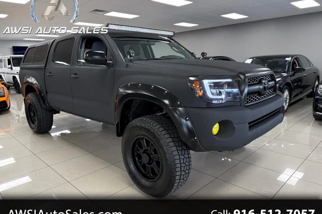 2011 Toyota Tacoma Double Cab photo 1