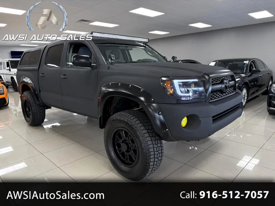 2011 Toyota Tacoma Double Cab photo 1