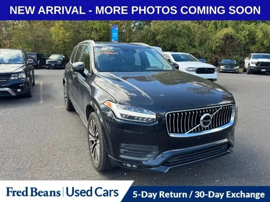 2020 Volvo XC90 T6 Momentum photo 1